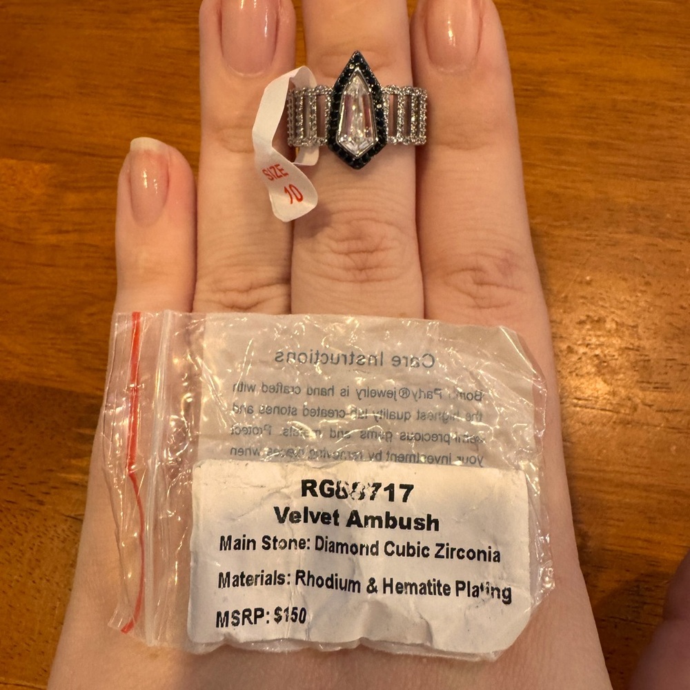 BP Untamed Size 10 Ring. Velvet Ambush
